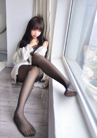 健身房里被教练c到呻吟男女视频