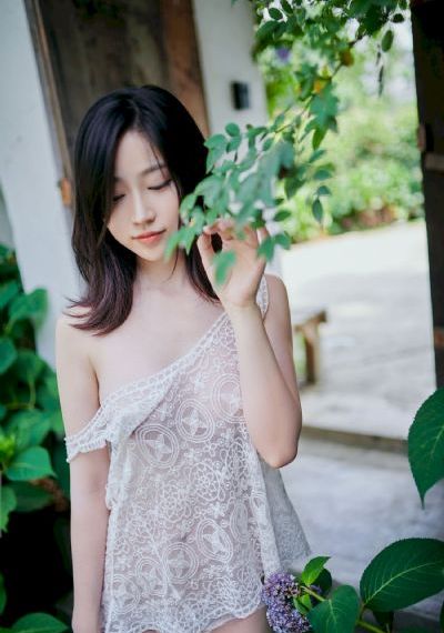 校长办公室里狂肉校花视频