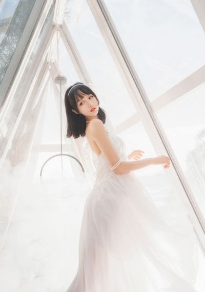 女主角