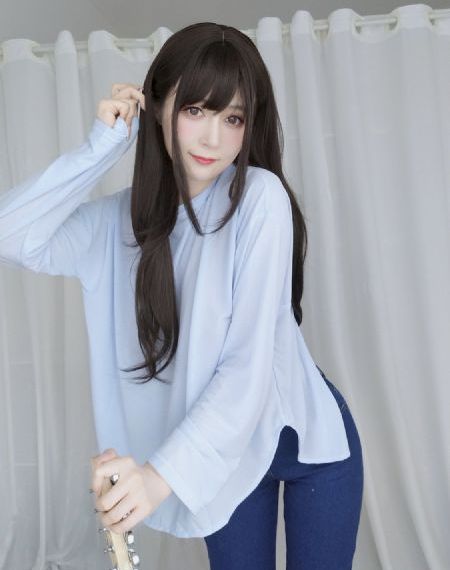 年轻大胸女教师3